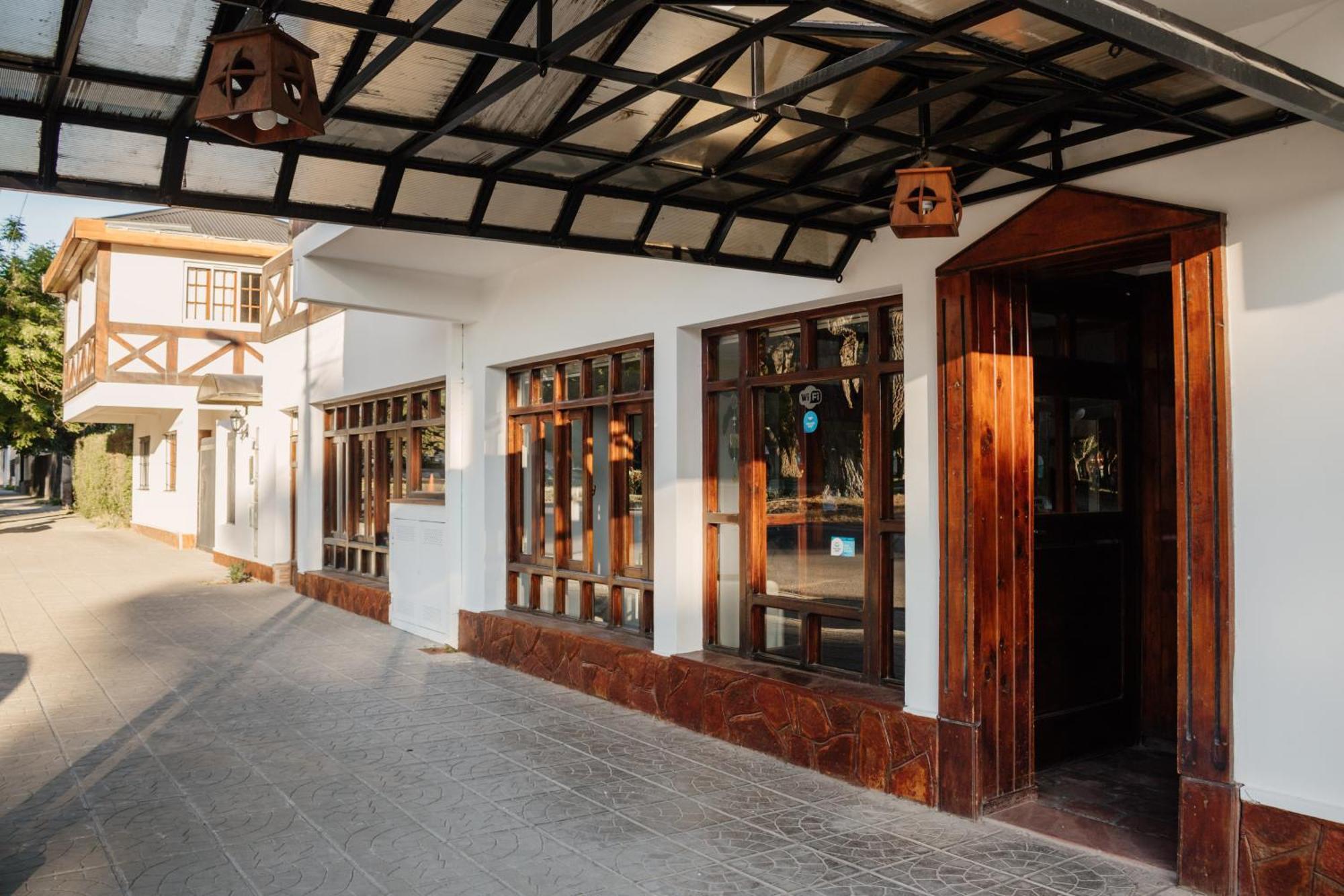 Hotel Pinto Terraza Esquel Extérieur photo